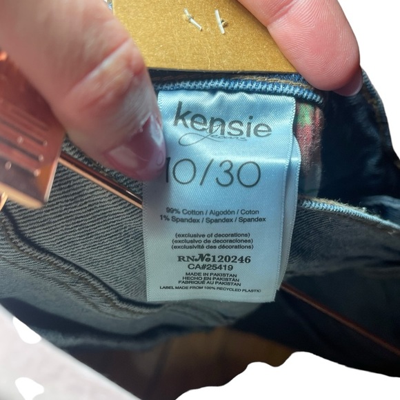 KENSIE Vintage Luxe The High Rise Denim Short 10/30 NWT - Picture 9 of 10